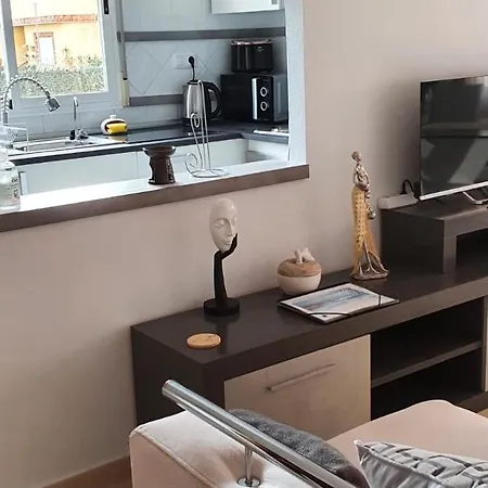 Self Catering 2-bed Flat In Costa Blanca