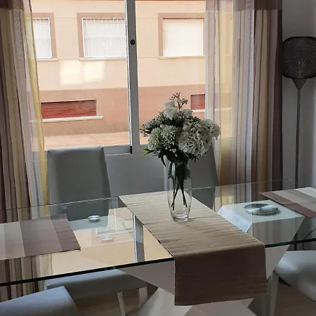 Self Catering 2-bed Flat In Costa Blanca *